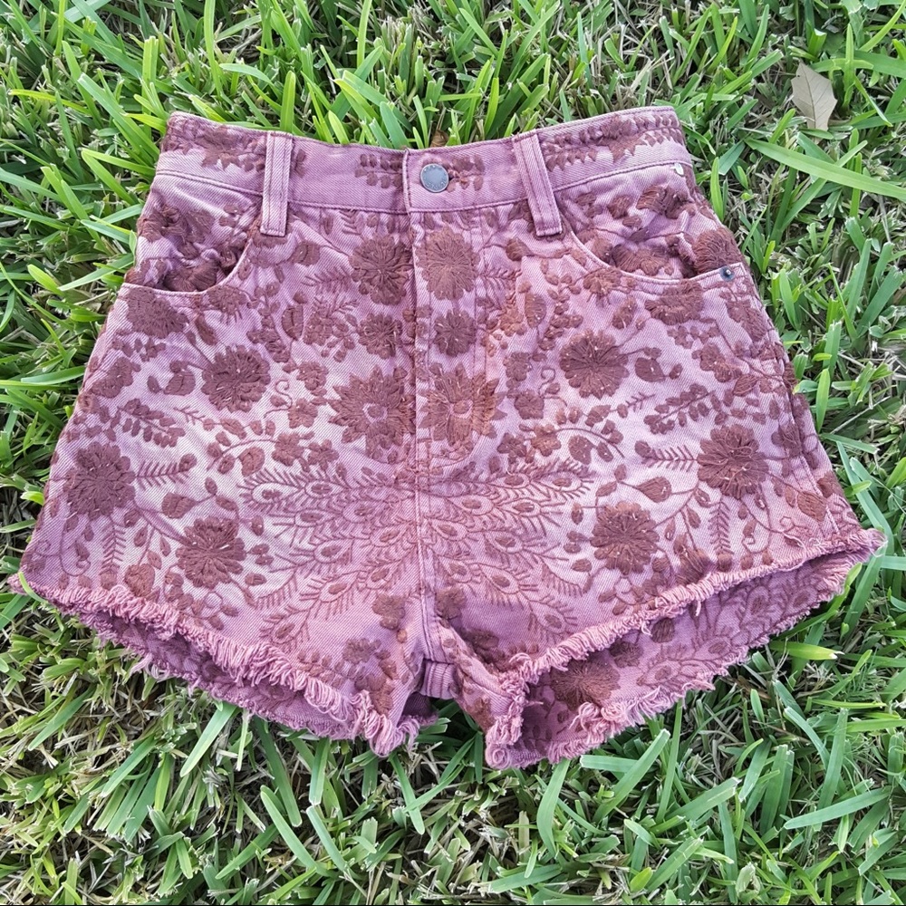 NWOT Free People High-waisted Floral Embroidered Shorts - Size 24